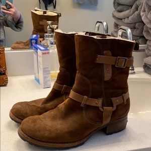Ugg